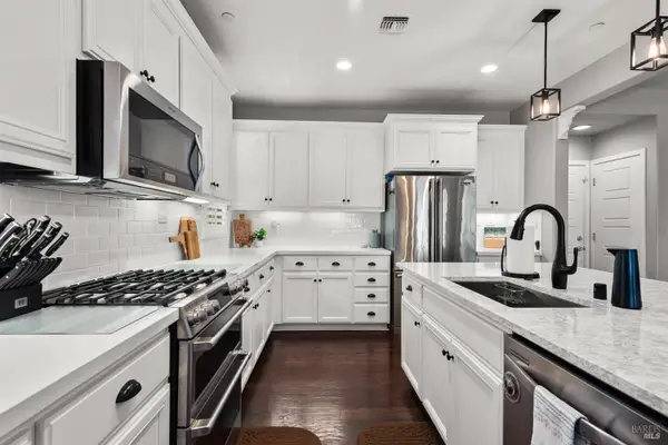 5453 Kaitlyn Place, Rohnert Park, CA 94928