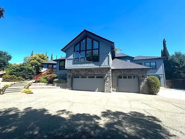 1104 Calistoga Road, Santa Rosa, CA 95409