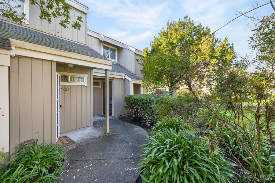 7733 Camino Colegio, Rohnert Park, CA 94928 - Image #2