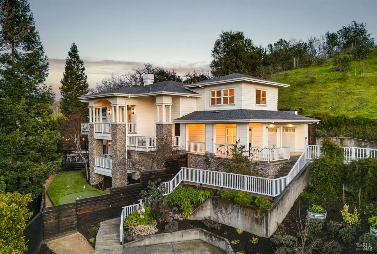 384 Arabian Way, Healdsburg, CA 95448 - #1