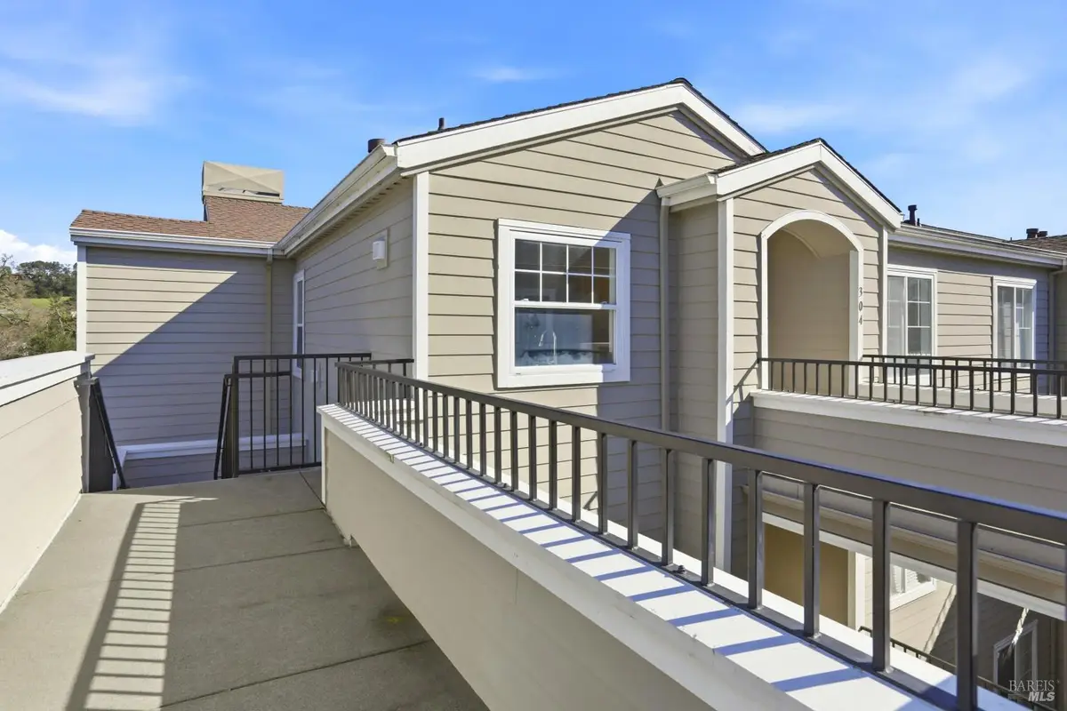 852 Diablo Avenue #304, Novato, CA 94947 - Image #1