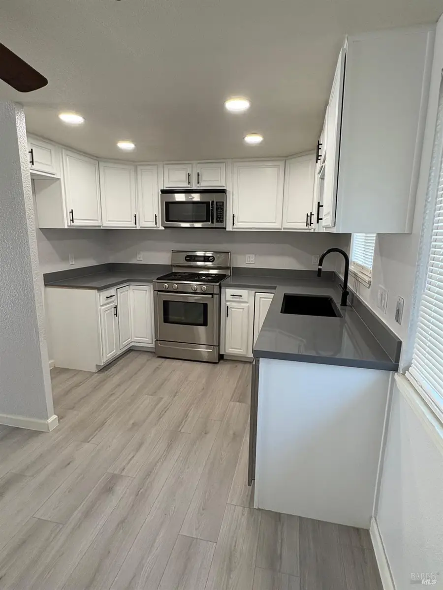 901 Johnson Street, Fairfield, CA 94533 - Image #2