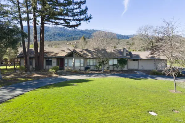 15416 Woodside Court, Glen Ellen, CA 95476
