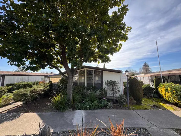 97 Glenoak Court, Santa Rosa, CA 95409