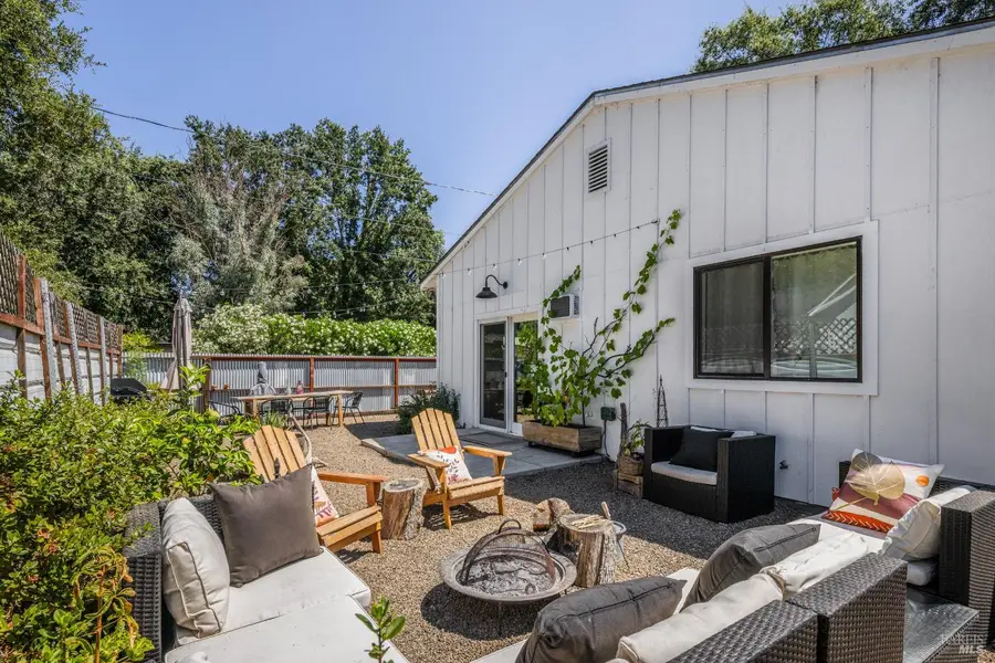 19322 Quigley Lane, Sonoma, CA 95476 - Image #2