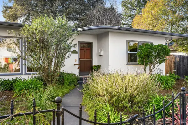 2003 Humboldt Street, Santa Rosa, CA 95404