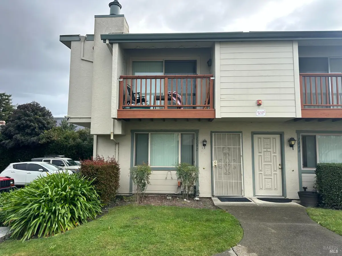 1090 Eleanor Avenue, Rohnert Park, CA 94928 - Image #1