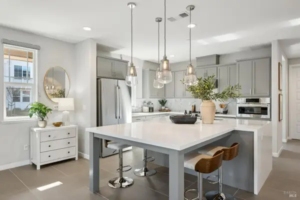 1805 Alvarado Street, Petaluma, CA 94952