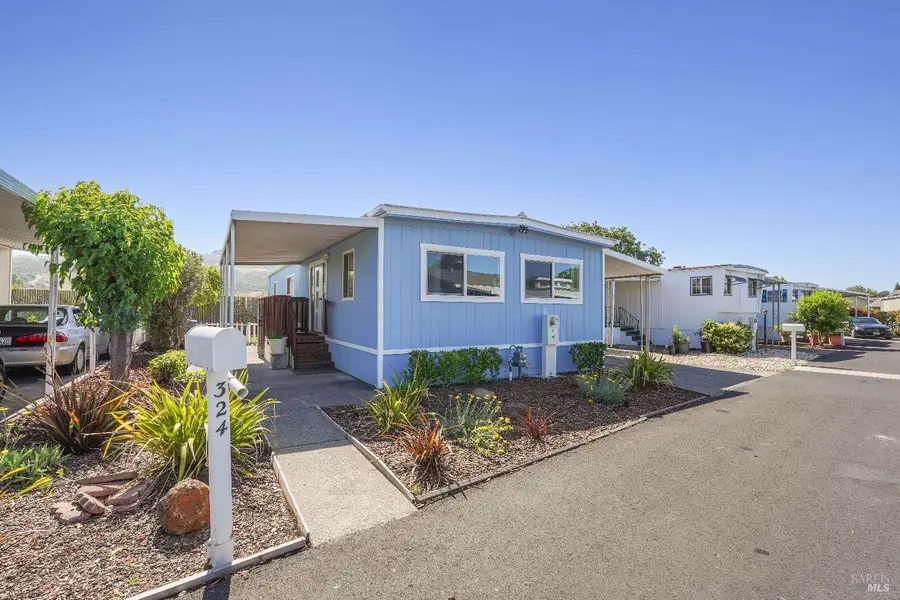 324 Pear Lane, Santa Rosa, CA 95407 - Image #2
