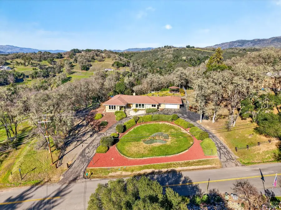 1790 Deerwood Drive, Ukiah, CA 95482 - #3