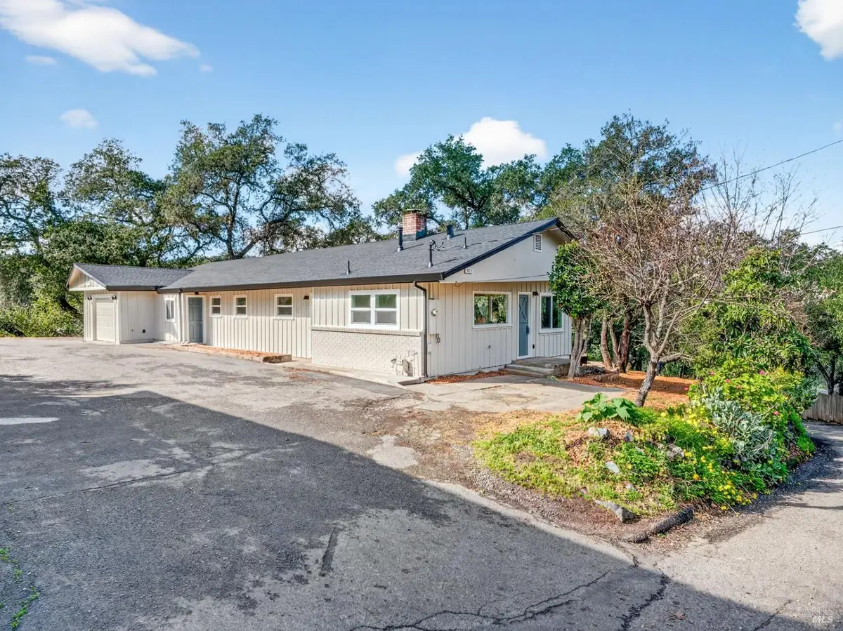 611 Lake Street, Cloverdale, CA 95425 - #1