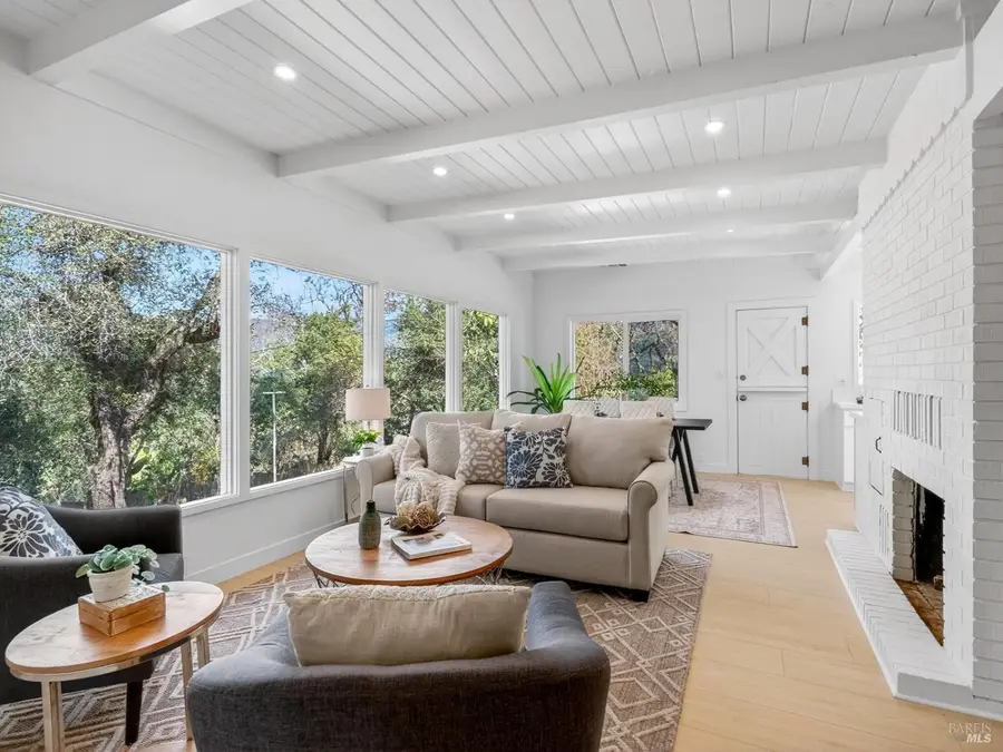 611 Lake Street, Cloverdale, CA 95425 - #3