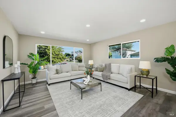 10496 Fairway Place, Kelseyville, CA 95451