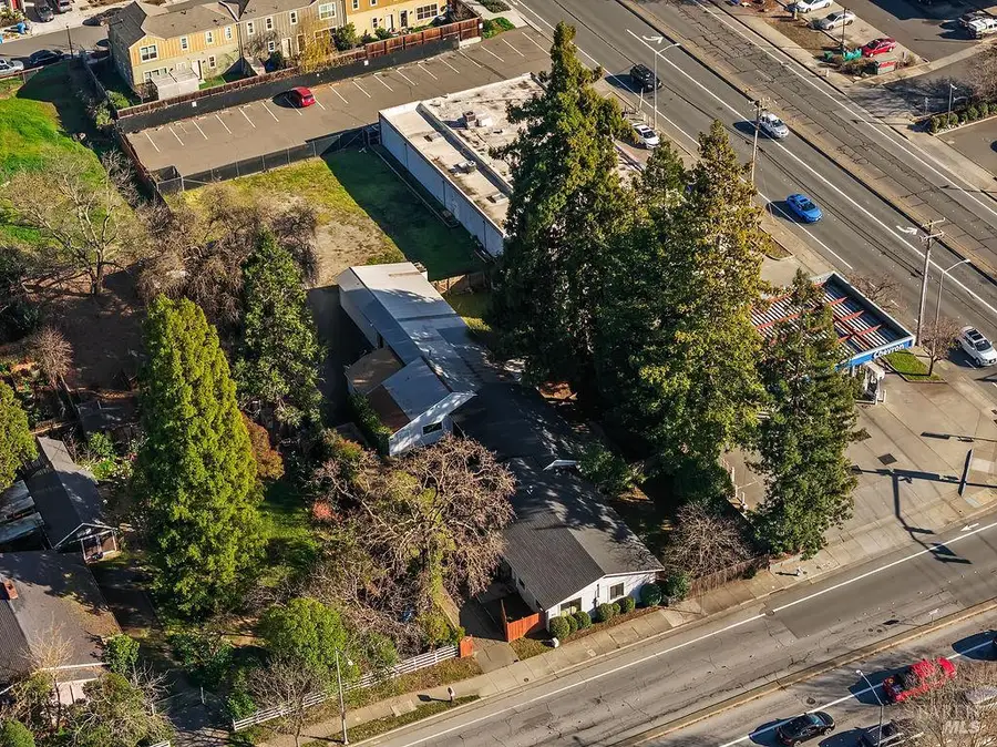 2050 Marlow Road, Santa Rosa, CA 95403 - Image #2