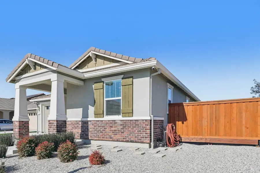 1500 Goldfield Court, Dixon, CA 95620 - Image #2
