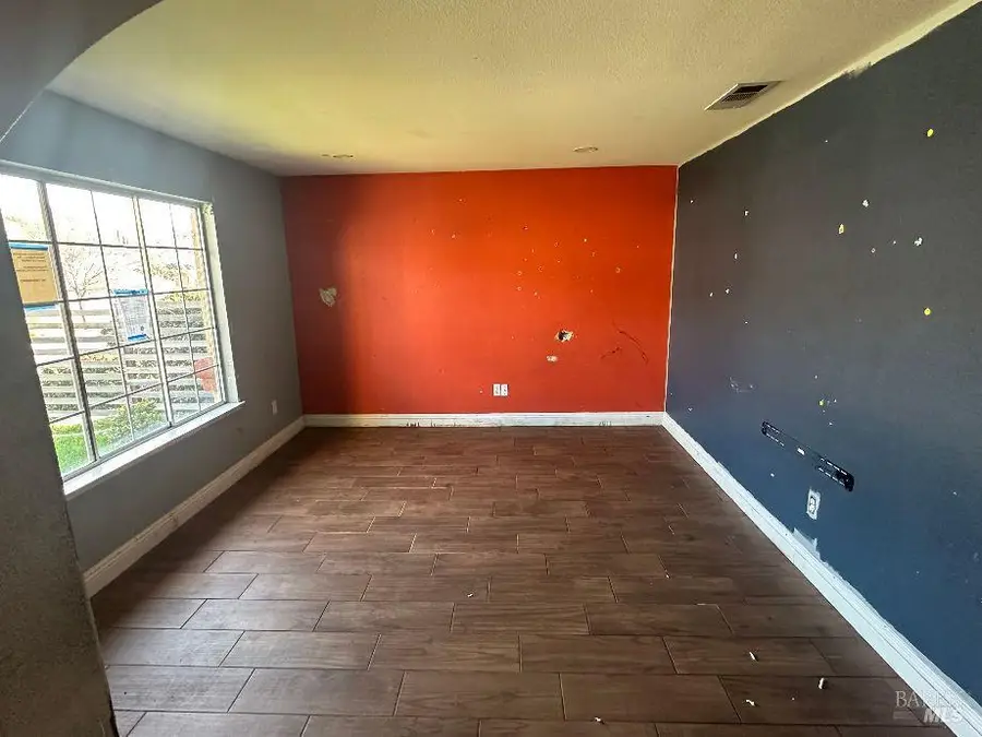 2163 Garnet Circle, Vallejo, CA 94591 - Image #2