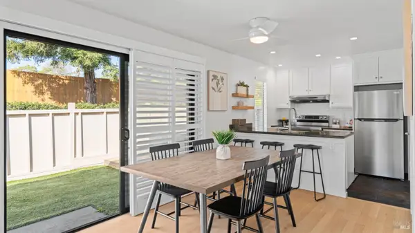 76 Dockside Circle, San Rafael, CA 94903