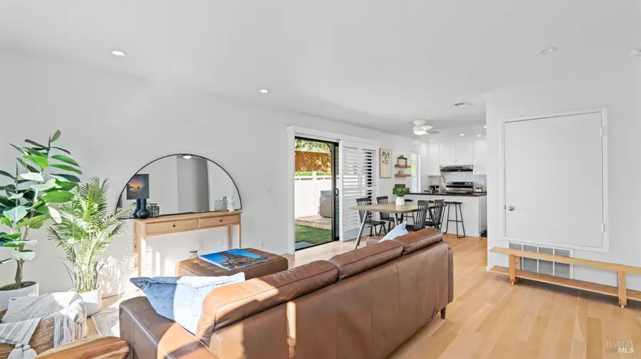 76 Dockside Circle, San Rafael, CA 94903 - Image #3