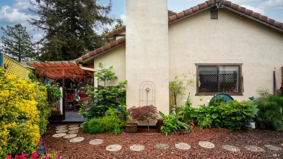 919 Hacienda Circle, Rohnert Park, CA 94928 - #3
