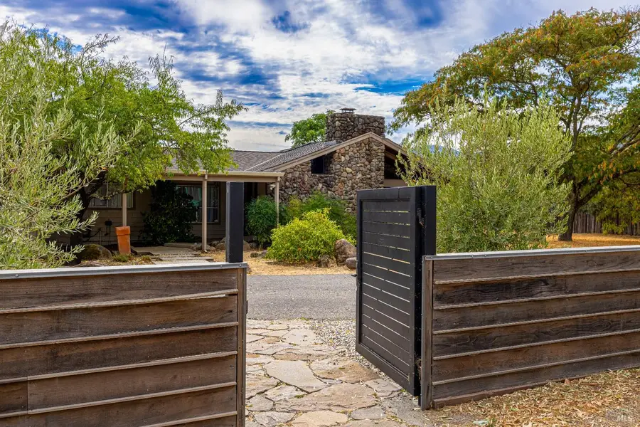 1851 Vallejo Street, Saint Helena, CA 94574 - #2