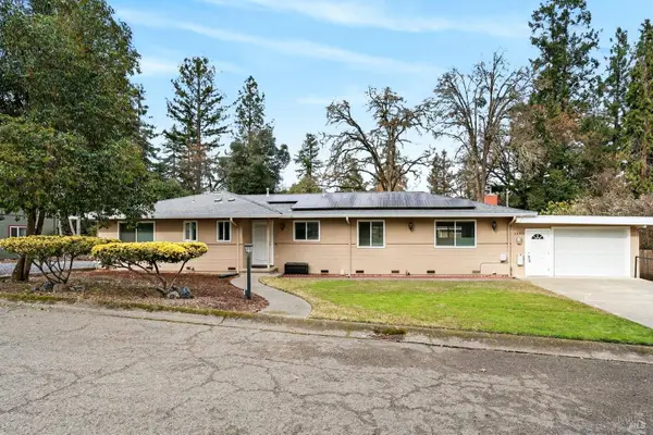1580 Glenwood Drive, Ukiah, CA 95482