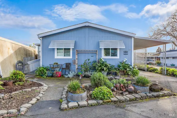 1138 Broadleaf Lane, Windsor, CA 95492