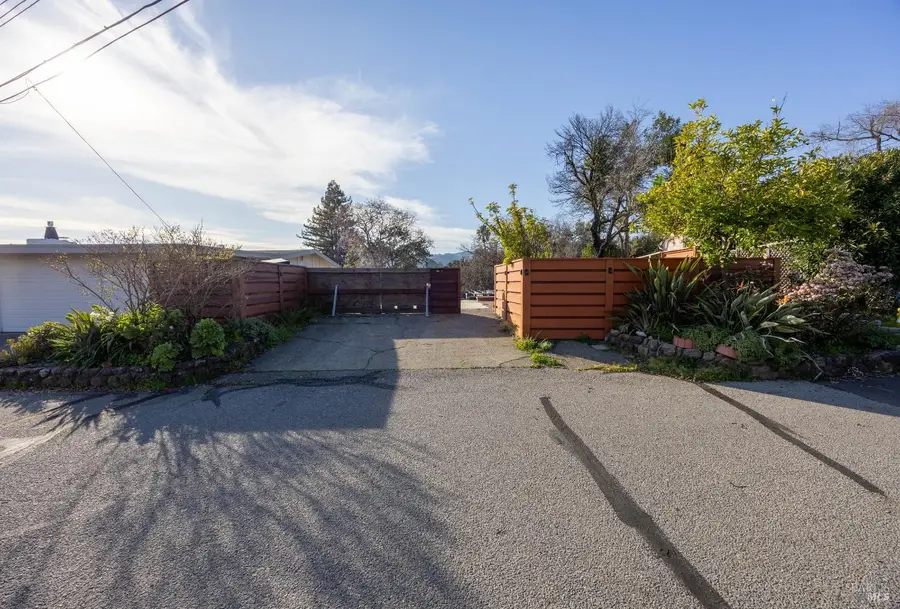 50 Hillcrest Court, San Anselmo, CA 94960 - #2