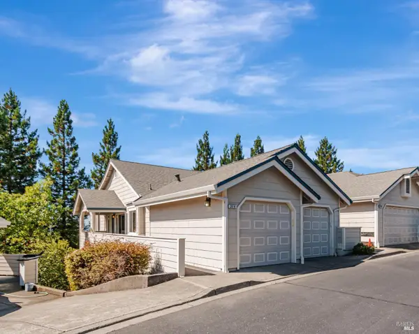 2016 Stonefield Lane, Santa Rosa, CA 95403