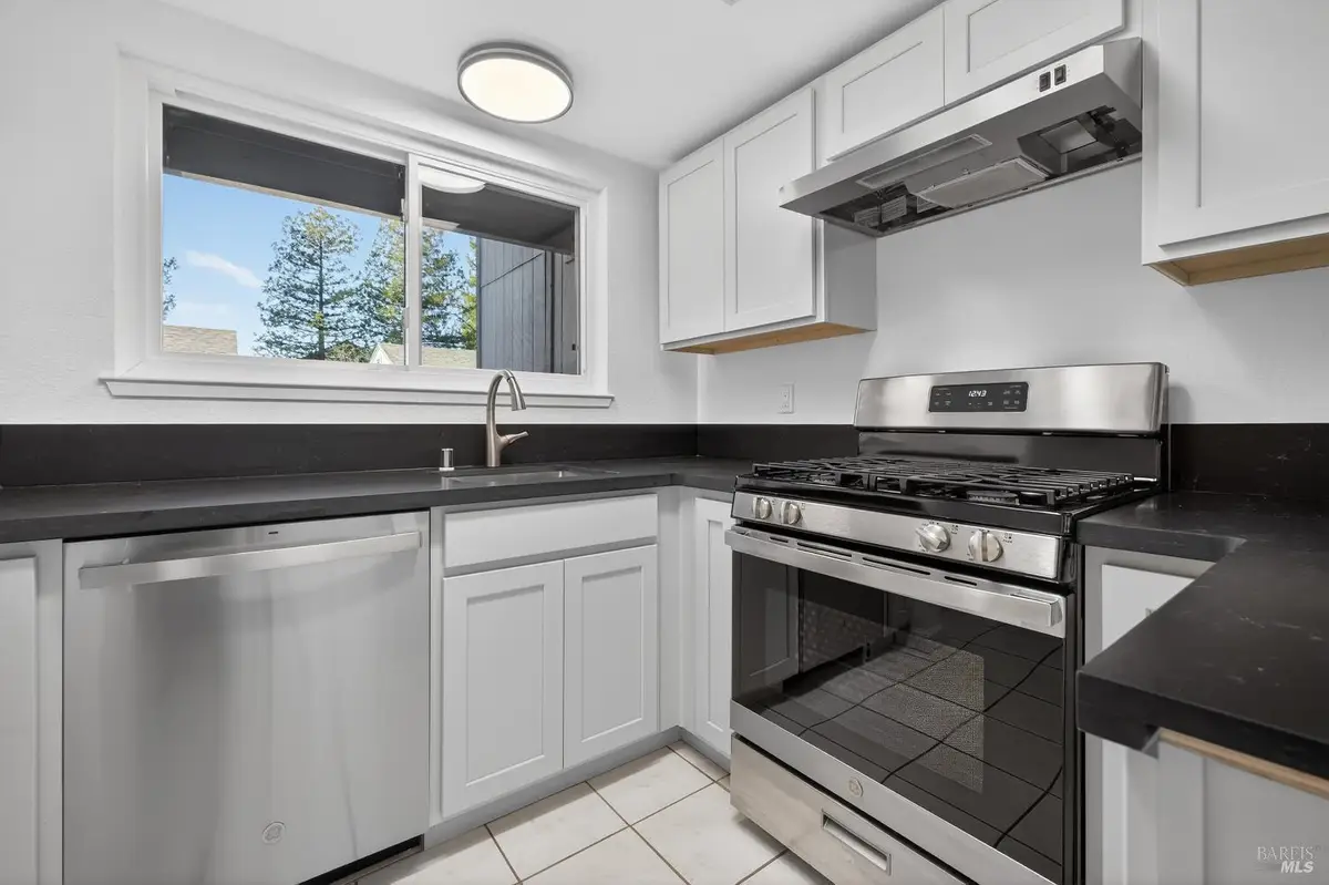 305 Westmont Place, Santa Rosa, CA 95401 - #1