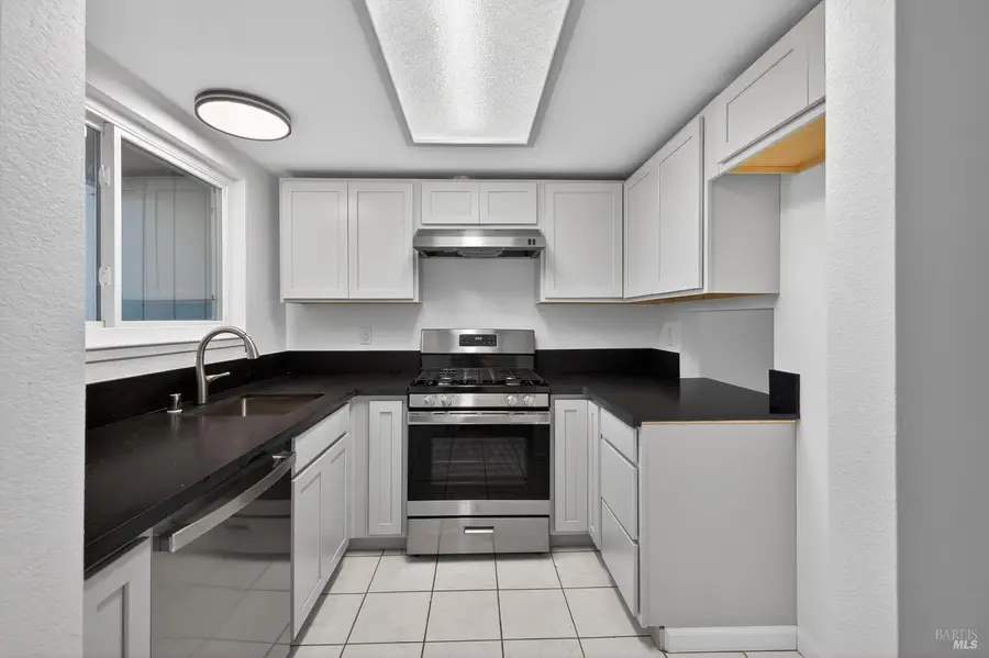 305 Westmont Place, Santa Rosa, CA 95401 - #2