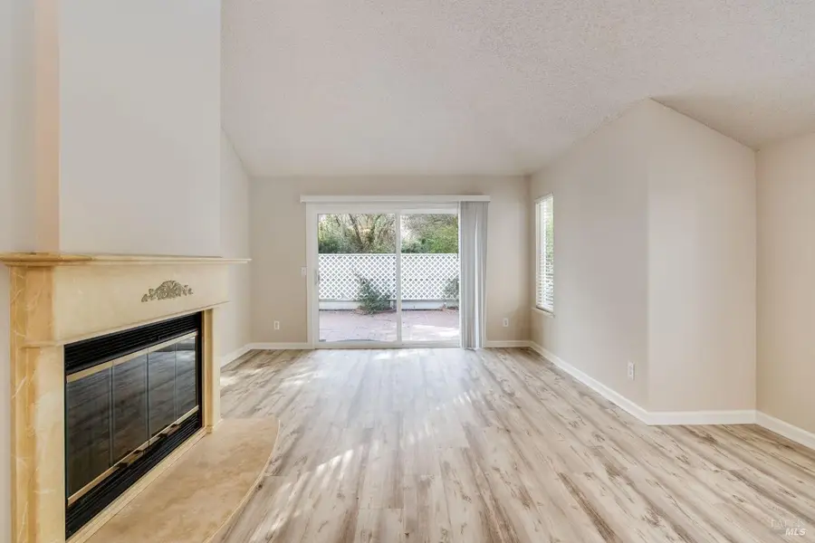 2322 Lakeview Drive, Santa Rosa, CA 95405 - #3