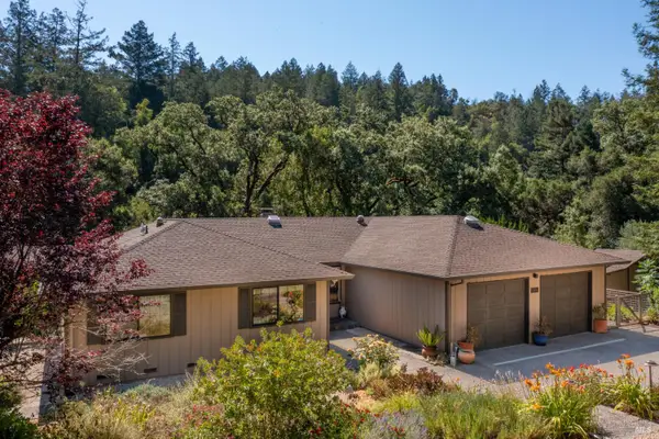 14856 Chalk Hill Road, Healdsburg, CA 95448