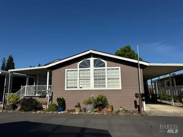 8149 D St, Windsor, CA 95492