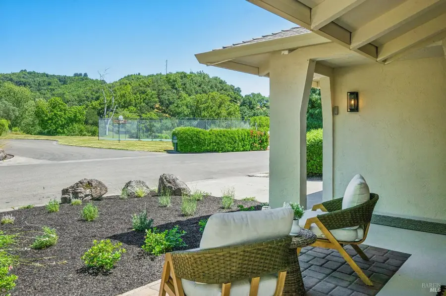 215 Hemlock Drive, Healdsburg, CA 95448 - #3