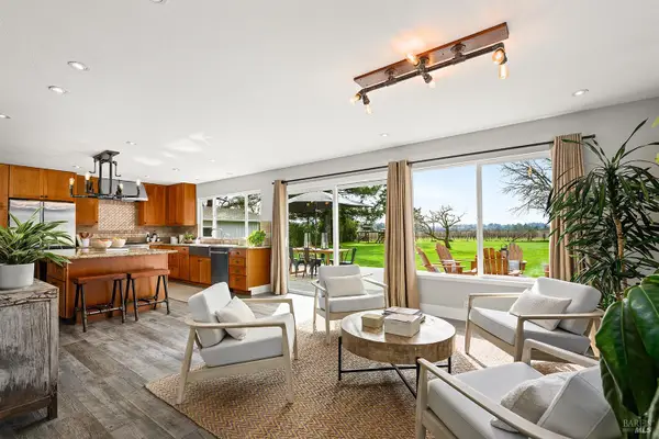 870 Gold Ridge Road, Sebastopol, CA 95472