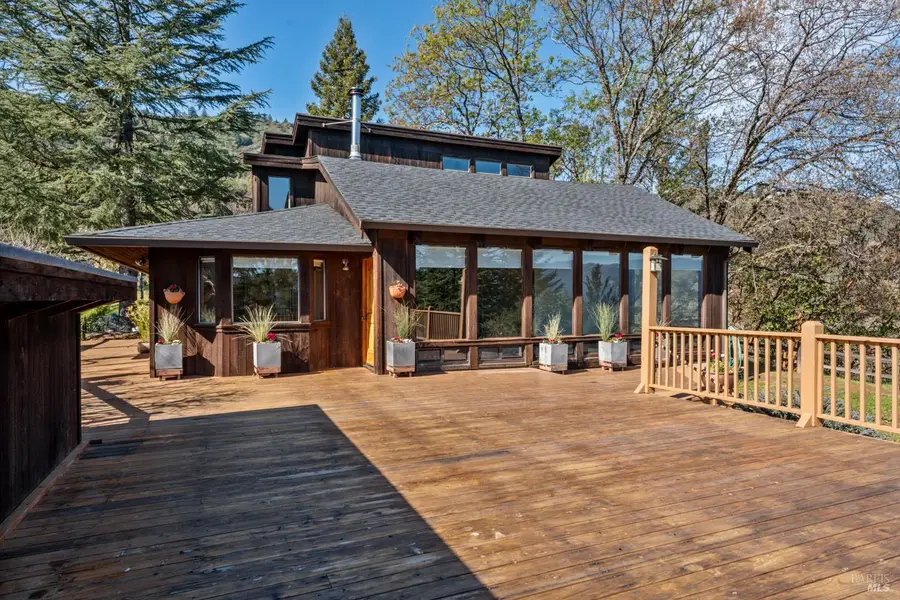 1411 Oak Knoll Road, Ukiah, CA 95482 - #3