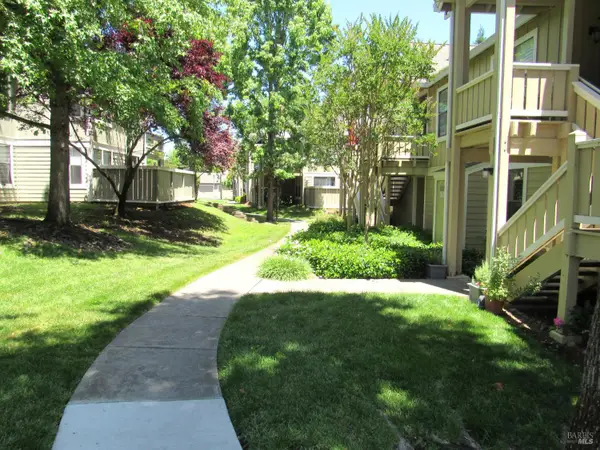 657 Cherry Avenue, Sonoma, CA 95476