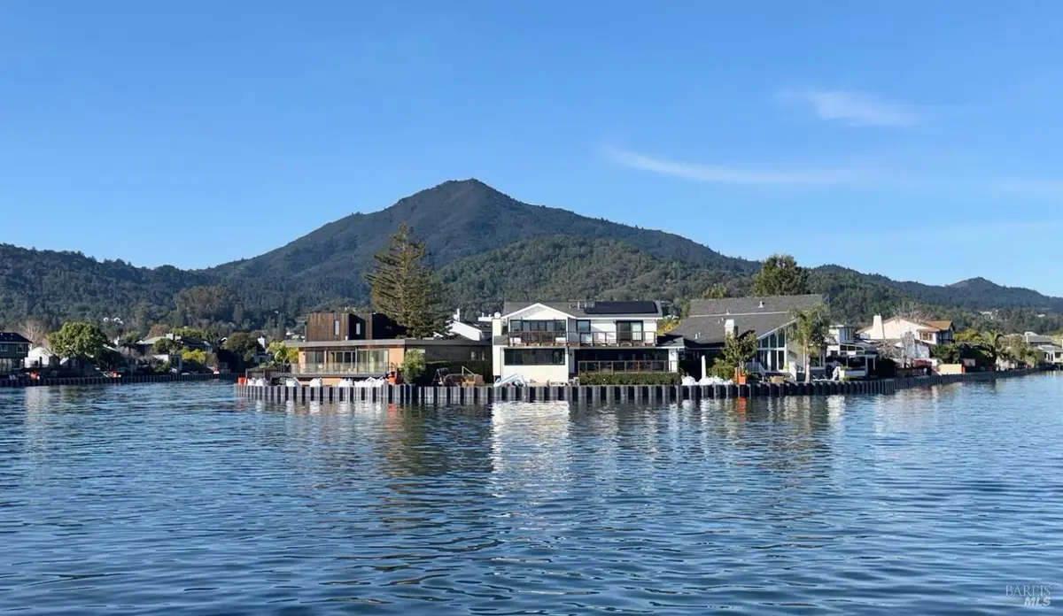 28 Corte Del Coronado, Larkspur, CA 94939 - #1