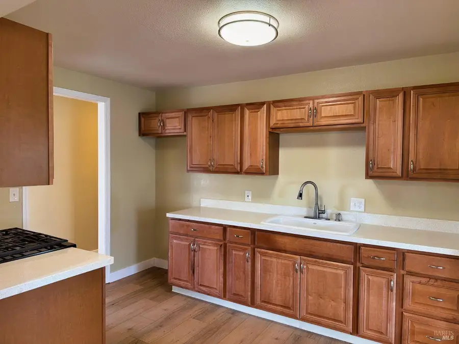 104 Thompson Avenue, Ukiah, CA 95482 - #2