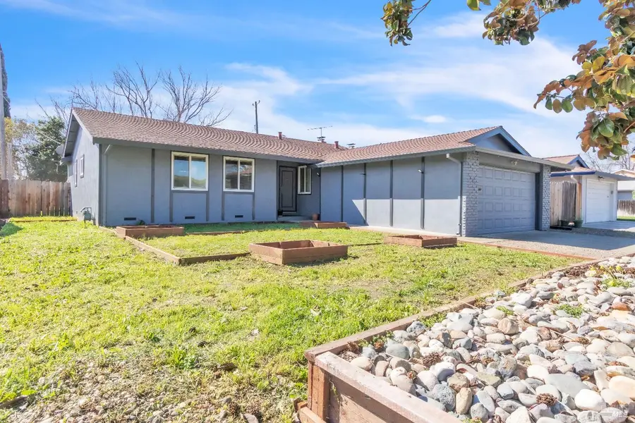 351 Begonia Boulevard, Fairfield, CA 94533 - #3