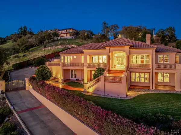 3729 Skyfarm Drive, Santa Rosa, CA 95403