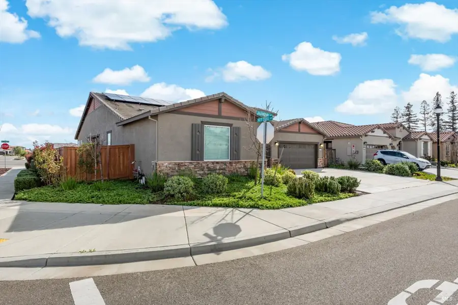 745 Jasmine Street, Dixon, CA 95620 - #3