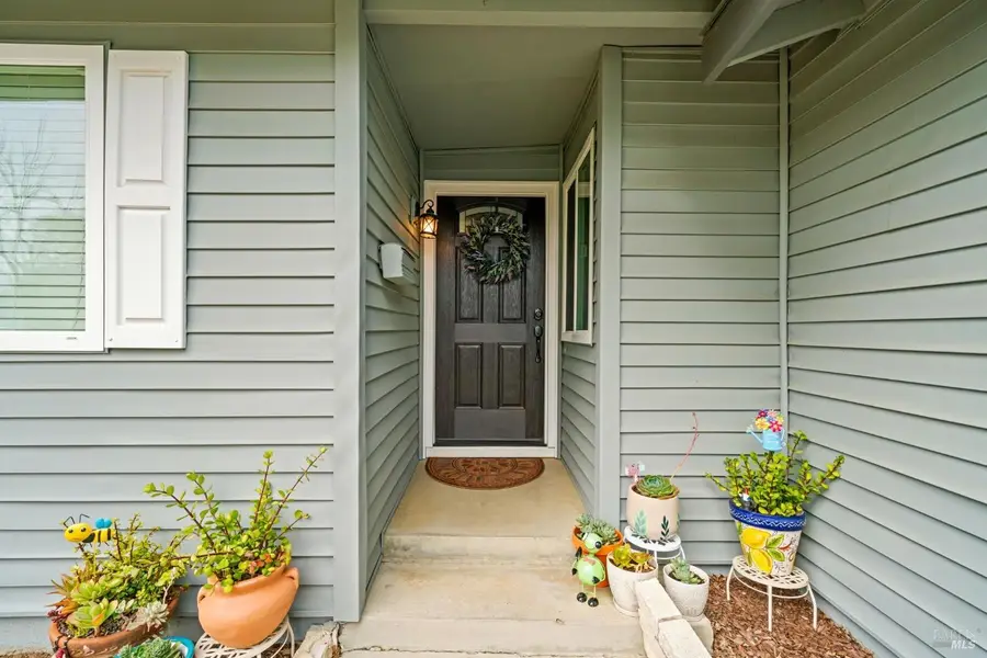 610 Sierra Drive, Dixon, CA 95620 - #2