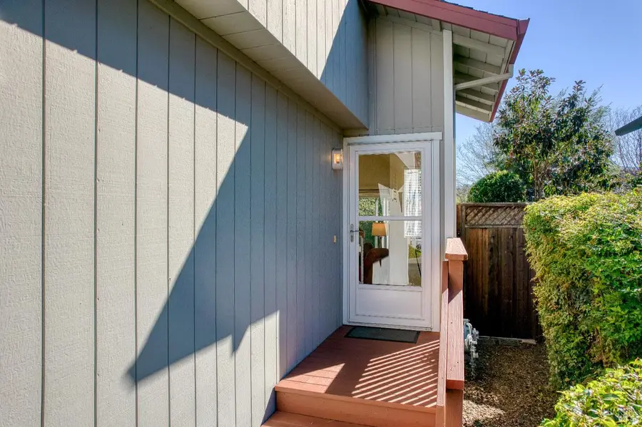 30 Regents Circle, Rohnert Park, CA 94928 - #3