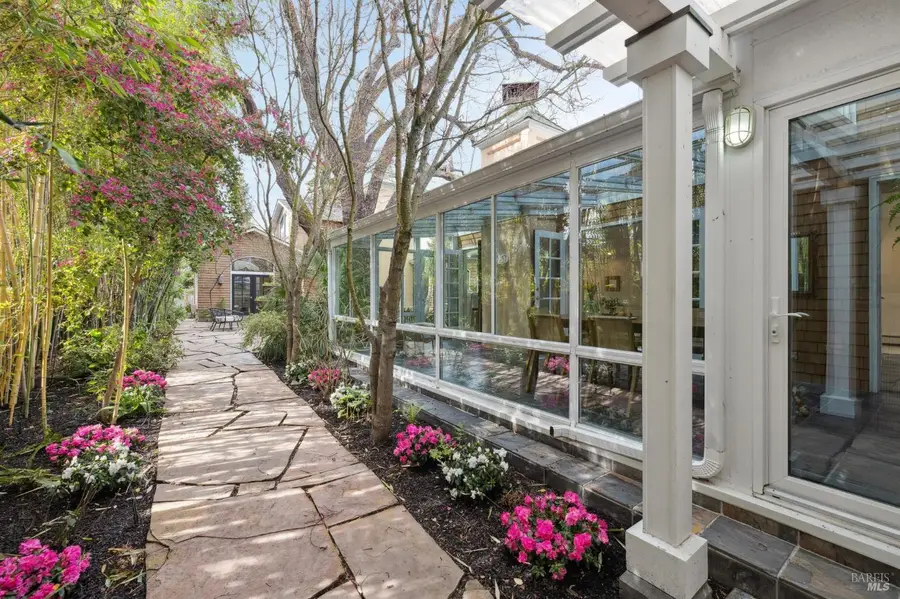 637 5th Street E, Sonoma, CA 95476 - #2