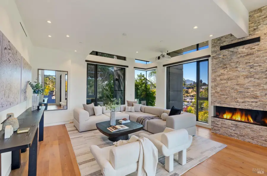 3 Trestle Glen Circle, Tiburon, CA 94920 - #3