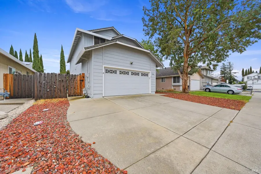 339 Aaron Circle, Vacaville, CA 95687 - #2