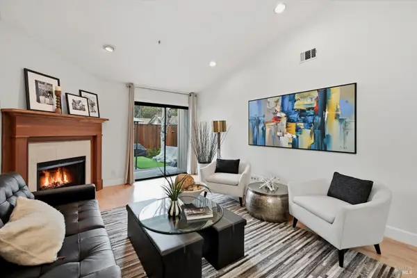 29 Vanessa Court W, Napa, CA 94558