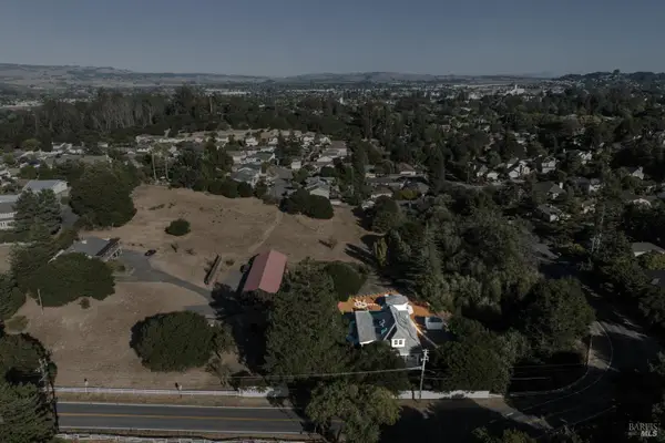 1375 Gossage Avenue, Petaluma, CA 94952