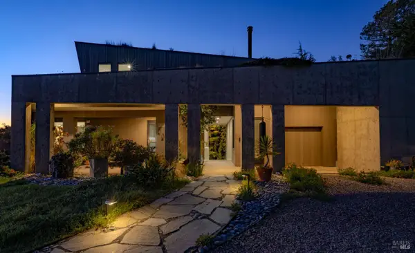 39074 Hedgegate Road, The Sea Ranch, CA 95497